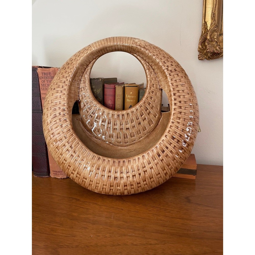 Vintage Ceramic Wall-Hanging Flower Basket